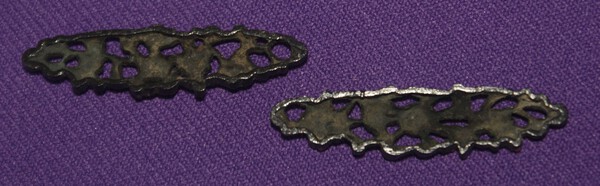 ko-Mino menuki sukashi backs.jpg
