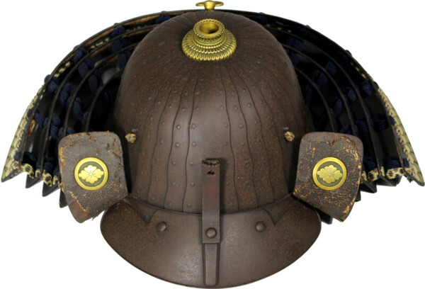 kabuto.thumb.jpg.43bf2af1130c41c9e403fb5aebd6738c.jpg