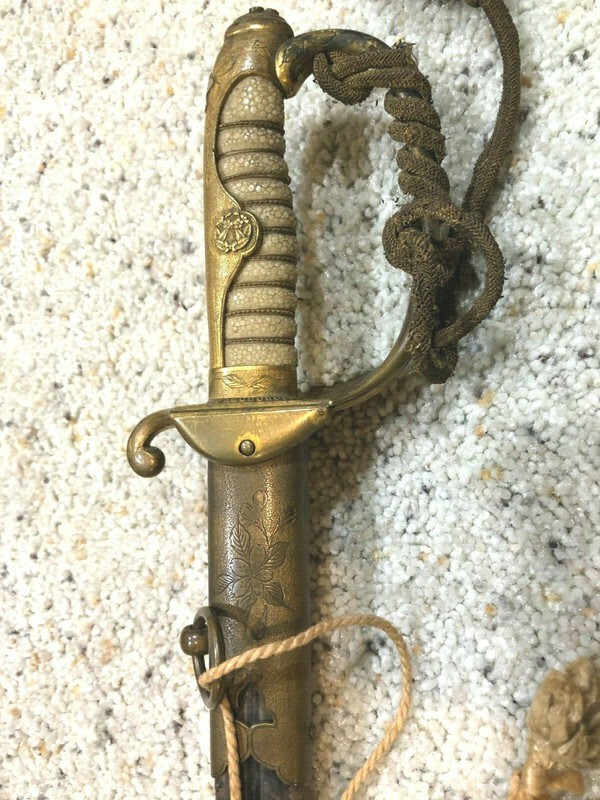 Japanese Colonial Sword Unknown Emblem 3.jpg