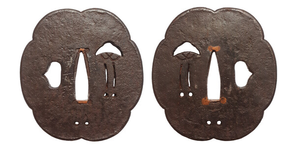 yamakichibei_tsuba.thumb.jpg.3a7b63f7c15dd7bfb8041406cd2748f5.jpg
