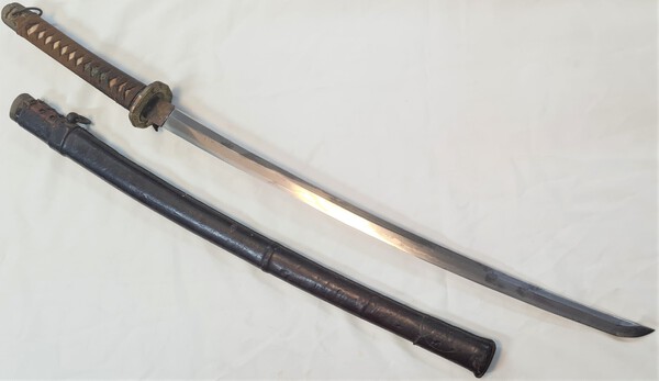 WW2 Japanese Army officer’s sword signed Yoshisada  (7).jpg