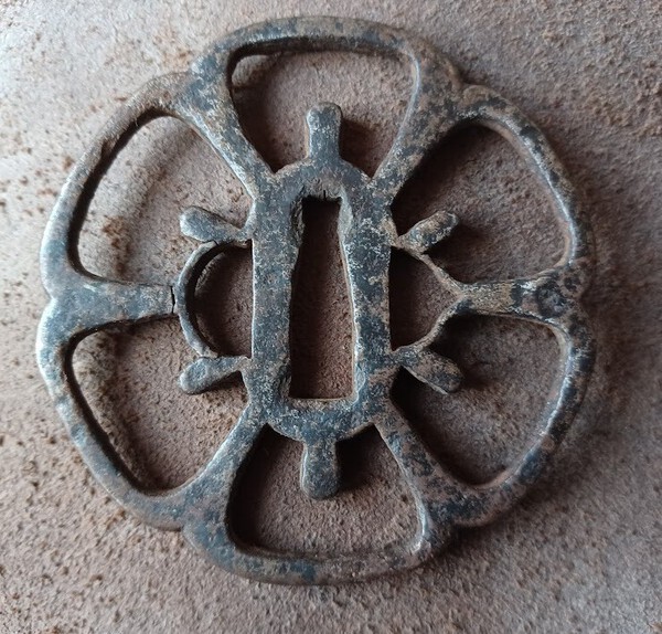 early OWARI TSUBA  43612.jpg